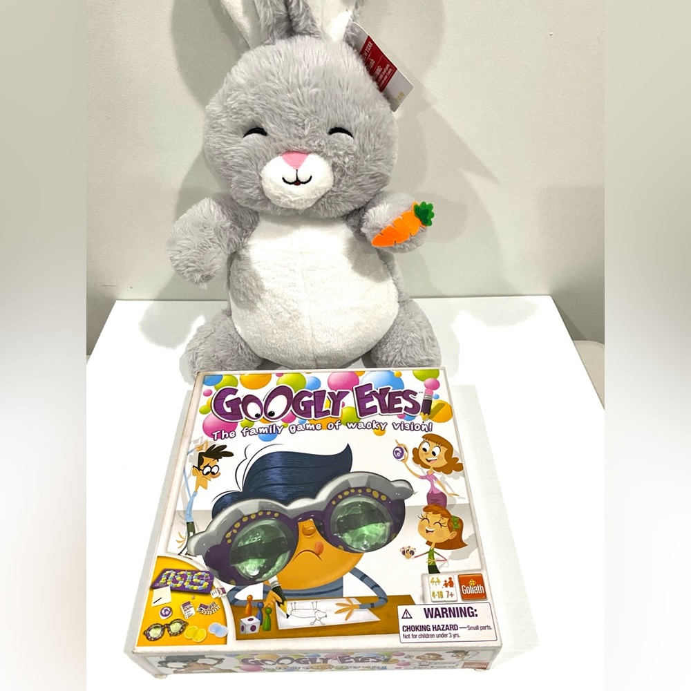 NWT - Googly Eyes - Includes Color Smash Card Game! FUN for the whole family - Picture 1 of 6